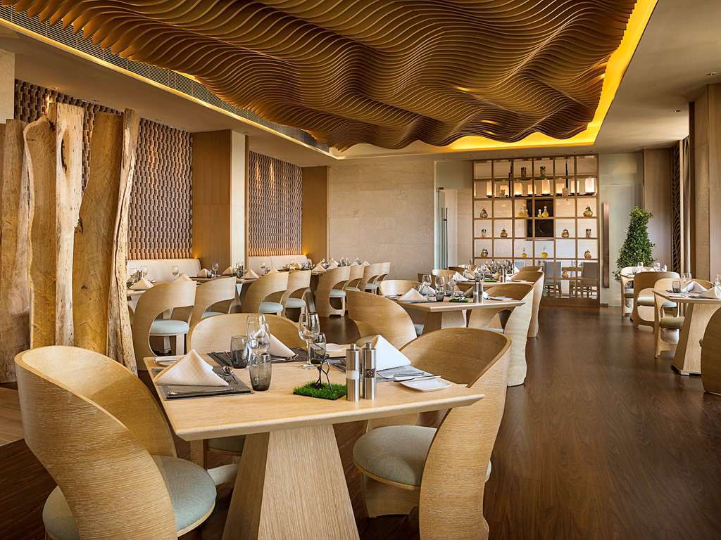 Sofitel Nanjing Zhongshan Golf Resort Restaurant photo