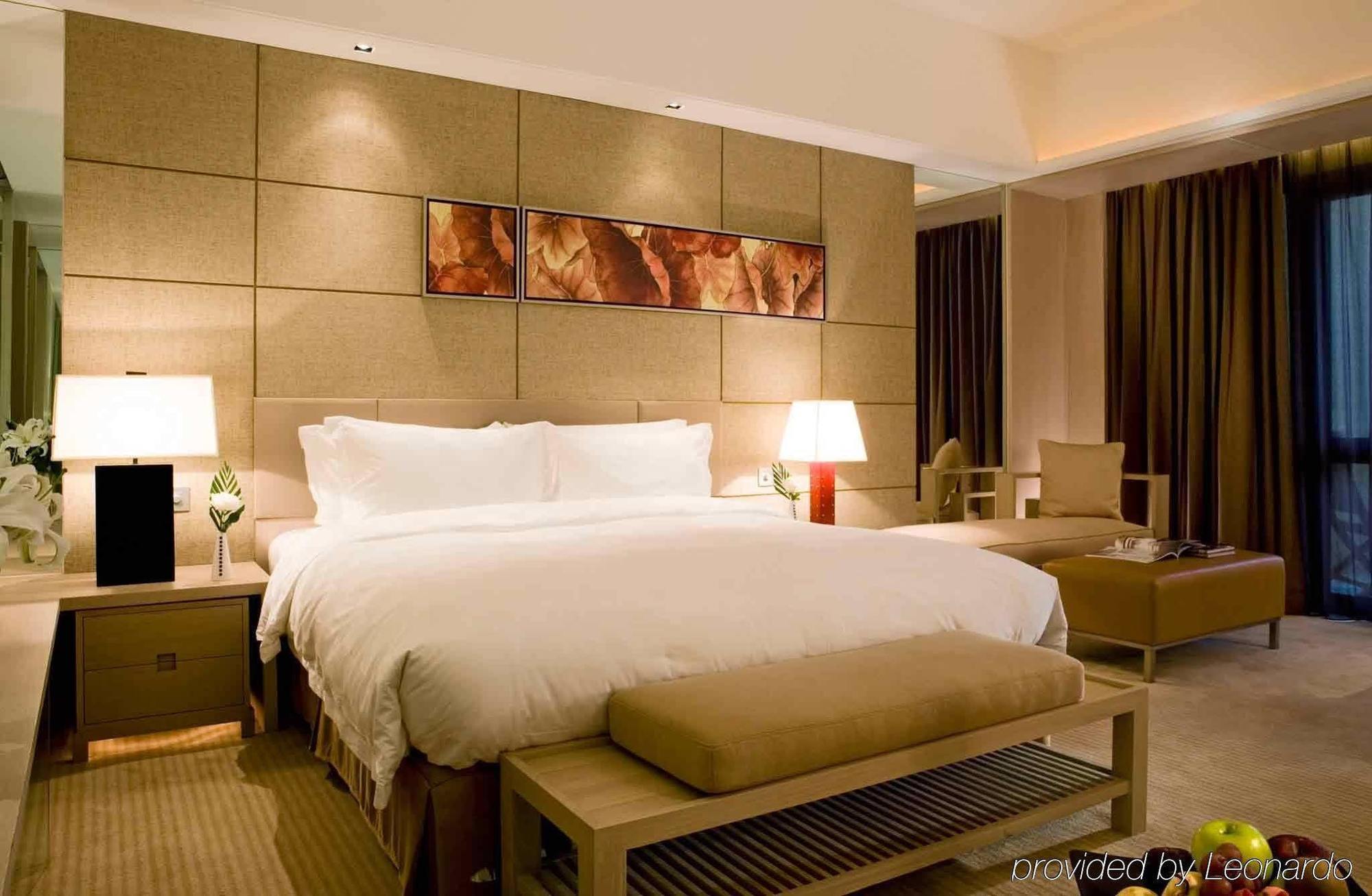 Sofitel Nanjing Zhongshan Golf Resort Room photo